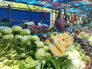 Harga Bahan Pokok di Pasar Karisa Jeneponto Naik Jelang Lebaran Idul Fitri
