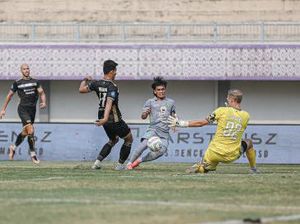 Persebaya Antisipasi Lini Depan Dewa United di Lanjutan Liga 1 Persebaya Antisipasi Lini Depan Dewa United di Lanjutan Liga 1