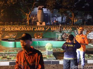 Cerita Warga Dengar Dentuman Pertama Ledakan Gudang Amunisi Cerita Warga Dengar Dentuman Pertama Ledakan Gudang Amunisi