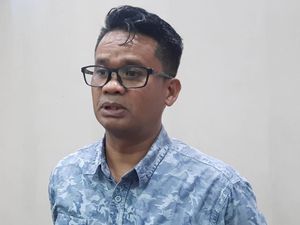 Mitra Mal Panakkukang Makassar Buang Sampah ke TPA Antang Modal Uang Rokok