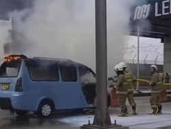 Angkot Terbakar di Lebak Bulus, Penumpang Panik Langsung Turun