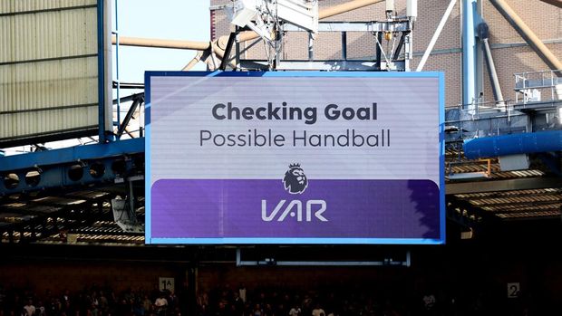 Soccer Football - Premier League - Chelsea v Burnley - Stamford Bridge, London, Britain - March 30, 2024 General view of the big screen during a VAR review before Chelsea's Axel Disasi is disallowed REUTERS/Isabel Infantes NO USE WITH UNAUTHORIZED AUDIO, VIDEO, DATA, FIXTURE LISTS, CLUB/LEAGUE LOGOS OR 'LIVE' SERVICES. ONLINE IN-MATCH USE LIMITED TO 45 IMAGES, NO VIDEO EMULATION. NO USE IN BETTING, GAMES OR SINGLE CLUB/LEAGUE/PLAYER PUBLICATIONS.