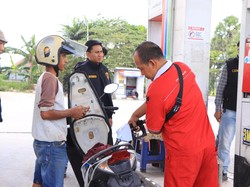 Jelang Lebaran, Polisi di Tuban Pelototi SPBU dan Cek Stok Elpiji