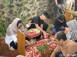 Anak Hilbram Dunar: Papa Sudah Nggak Sakit Lagi Anak Hilbram Dunar: Papa Sudah Nggak Sakit Lagi
