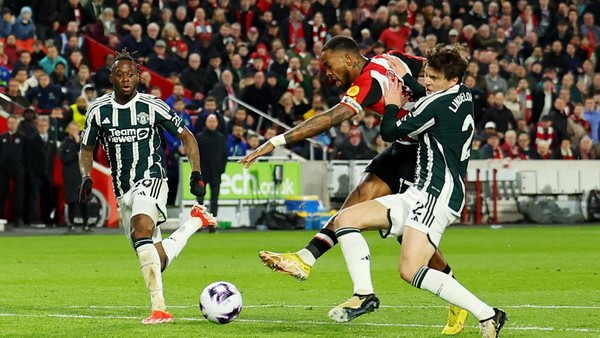 Brentford Vs MU: Drama di Injury Time, Skor Sama Kuat 1-1