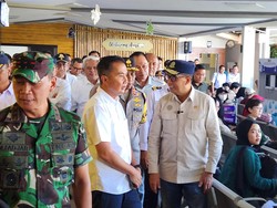 Menhub Budi Karya Tinjau Stasiun Bandung, Cek Kesiapan Arus mudik