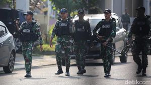 Momen Tim Jihandak Sisir Perumahan Radius 1 Km dari Gudang Amunisi