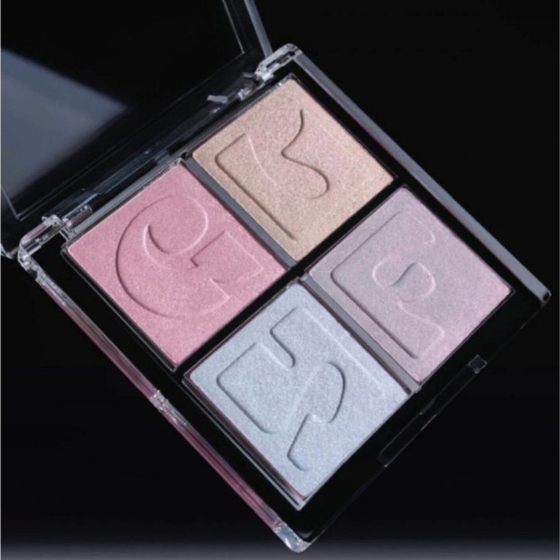 Potret produk eyeshadow dari brand GLYF