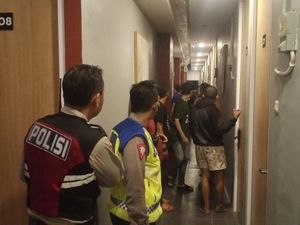10 Pasangan Mesum Terjaring Razia Pekat Ramadan di Hotel Surabaya