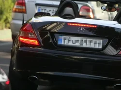 Anak-anak Pejabat Iran Nikmati Kebebasan di Barat