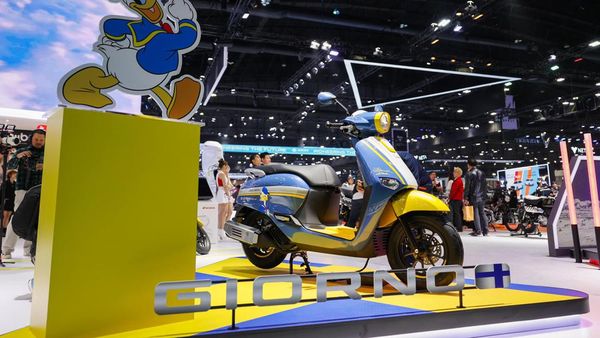 Lihat Lebih Dekat Wujud Honda Giorno+ Berbalut Warna dan Livery Donal Bebek