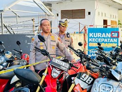 Polisi Sita 269 Motor dan 4 Mobil Saat Konvoi Bagi-bagi Takjil di Makassar