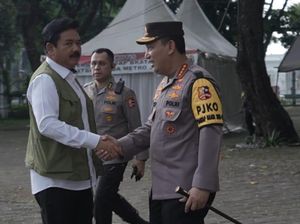 Kapolri dan Menko Polhukam Naik Heli, Pantau Jalur Mudik Banten Via Udara