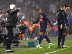 Viral Reaksi Mbappe Usai Diganti Lagi