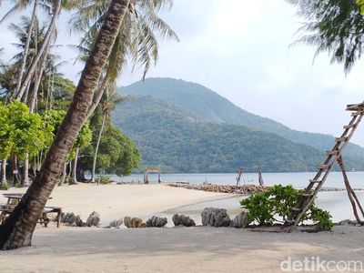 Libur Lebaran, Nikmati Serpihan Surga di Karimunjawa