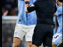 Haaland diledek mati kutu ditempel Saliba-nya Arsenal. Foto: dok. Internet/X (Twitter)