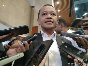 Bahlil Blak-blakan soal Tudingan Upeti Tambang dan Cabut Ribuan IUP Bahlil Blak-blakan soal Tudingan Upeti Tambang dan Cabut Ribuan IUP