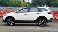 Daftar LSUV Terlaris: RWD-Transmisi Manual Masih Idaman Orang RI