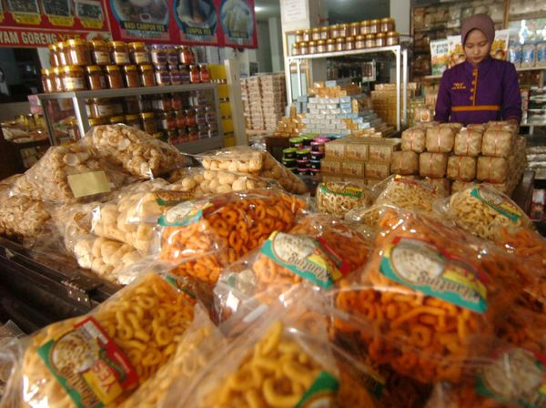 Jelang Mudik Lebaran, Permintaan Oleh-oleh Khas Brebes Melonjak