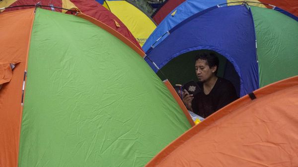 Ratusan Tenda Berdiri di Masjid Raya Habiburahman, Ada Apa?