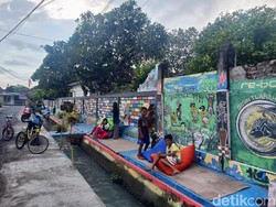 Saluran Irigasi Kumuh di Jembrana Disulap Jadi Tempat Ngabuburit Penuh Warna