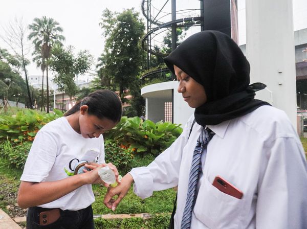 Sepeda Valing Kampanyekan Menjaga Kesehatan Kulit Wajah