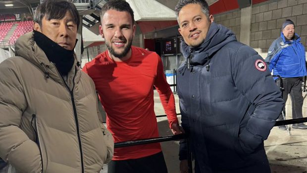 Shin Tae Yong dan Calvin Verdonk
