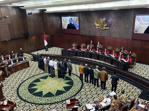 Bansos dan Dukungan Jokowi Disebut Tambah 26 Juta Suara untuk Prabowo Bansos dan Dukungan Jokowi Disebut Tambah 26 Juta Suara untuk Prabowo