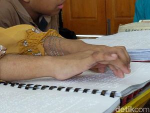 Tips Mengajar Anak Berkebutuhan Khusus, Semangat Ibu-Bapak Guru! Tips Mengajar Anak Berkebutuhan Khusus, Semangat Ibu-Bapak Guru!