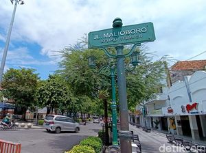 Ada Pengalihan Arus Lalin di Malioboro-Titik Nol Km Sore hingga Malam Ini Ada Pengalihan Arus Lalin di Malioboro-Titik Nol Km Sore hingga Malam Ini