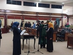 Aluh Rusmala Resmi Gantikan Lalu Satriawandi sebagai Anggota DPRD NTB