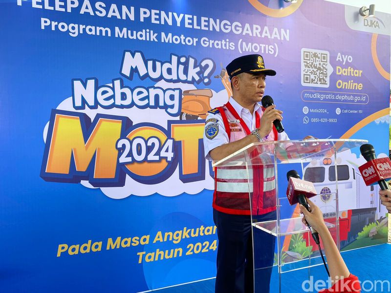 DJKA berangkatkan mudik motor gratis (motis) lewat Kereta Api (KA). (Tina Susilawati/detikcom)