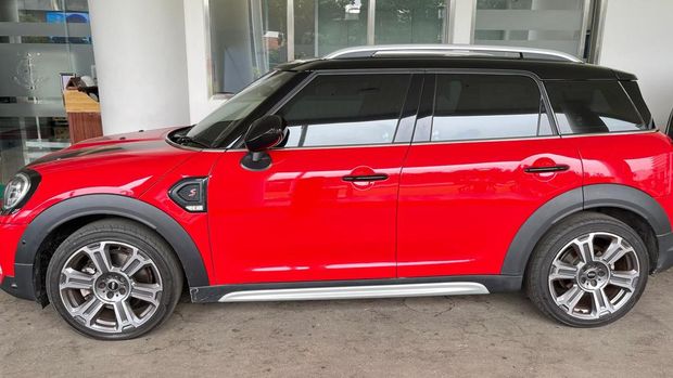 Ini Potret MINI Cooper Harvey Moeis yang Disita Kejagung