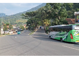 H-8 Lebaran, Jalur Nagreg Ramai Lancar H-8 Lebaran, Jalur Nagreg Ramai Lancar