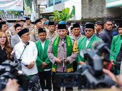 Kapolri Beri Bantuan 25 Ribu Paket Sembako ke DPP Persatuan Umat Islam