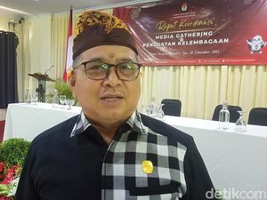 KPU Karangasem Tetapkan 393.329 DPS, 4.611 Pemilih Tak Penuhi Syarat KPU Karangasem Tetapkan 393.329 DPS, 4.611 Pemilih Tak Penuhi Syarat
