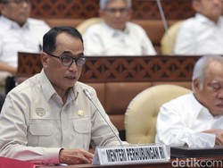 2 Menteri Jokowi Rapat Bareng di DPR, Ditutup Lagu Kemesraan