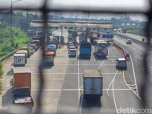 H-8 Lebaran, Pemudik Belum Terlihat di Exit Tol Cileunyi H-8 Lebaran, Pemudik Belum Terlihat di Exit Tol Cileunyi
