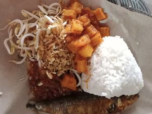 Awalnya Menu Sarapan Sopir Bus, Nasi Kasreng Kini Dinikmati Pejabat Awalnya Menu Sarapan Sopir Bus, Nasi Kasreng Kini Dinikmati Pejabat