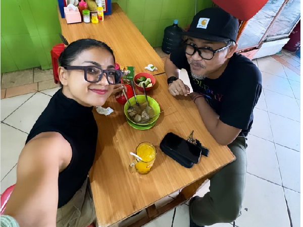 Nirina Zubir Doyan Makan Sayur hingga Jajan Bakso Kaki Lima