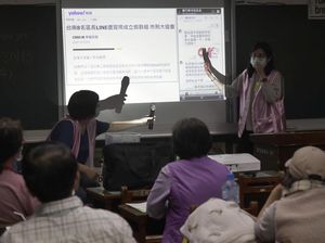 Potret Perjuangan Melawan Hoaks di Kalangan Lansia Taiwan