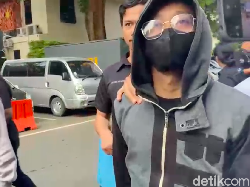 Honorer Damkar Tersangka Pencabulan Anak Sendiri Dipecat!