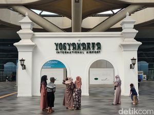 Polisi Cek Kabar Jemaah Umrah Telantar di YIA, Ini Temuannya Polisi Cek Kabar Jemaah Umrah Telantar di YIA, Ini Temuannya