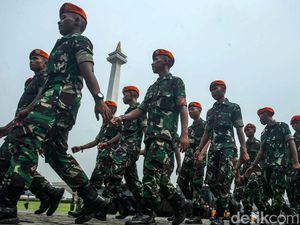 Apel Gelar Pasukan Operasi Ketupat 2024 di Monas untuk Amankan Mudik Apel Gelar Pasukan Operasi Ketupat 2024 di Monas untuk Amankan Mudik