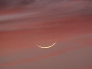 Ternyata Begini Bentuk Hilal yang Menandakan Awal Bulan Hijriah