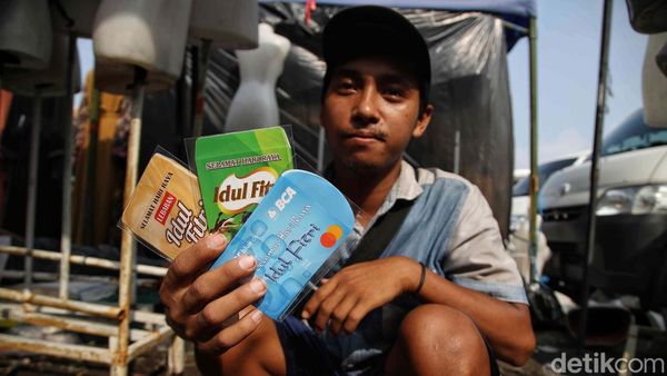 Berburu Amplop Lebaran untuk Berbagi Rezeki