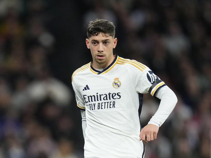 Real Madrid's Federico Valverde kicks the ball during the Spanish La Liga soccer match between Real Madrid and Sevilla at the Santiago Bernabeu stadium in Madrid, Spain, Sunday, Feb. 25, 2024. (AP Photo/Manu Fernandez)