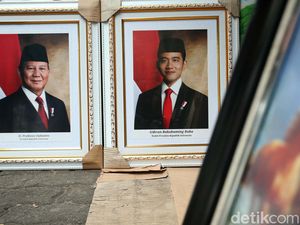 Alasan Pedagang Mulai Jual Foto Prabowo-Gibran sebagai Presiden-Wapres Alasan Pedagang Mulai Jual Foto Prabowo-Gibran sebagai Presiden-Wapres