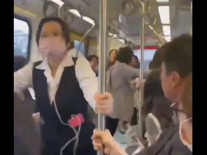 Suasana Horor Gempa Taiwan dari Dalam Gerbong MRT Taipei Suasana Horor Gempa Taiwan dari Dalam Gerbong MRT Taipei