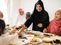 8 Contoh Undangan Halal Bihalal 2024 via WhatsApp, Bisa Kirim ke Keluarga